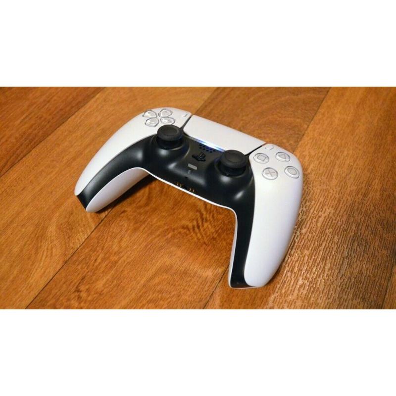 4 ps5 controllers