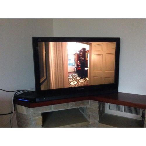 Panasonic Viera 37? Plazma tv with wall mount