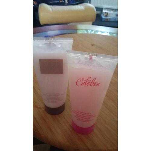 AVON SOFT MUSK & CELEBRE REVITALISING & MOISTURISE COOLING GEL