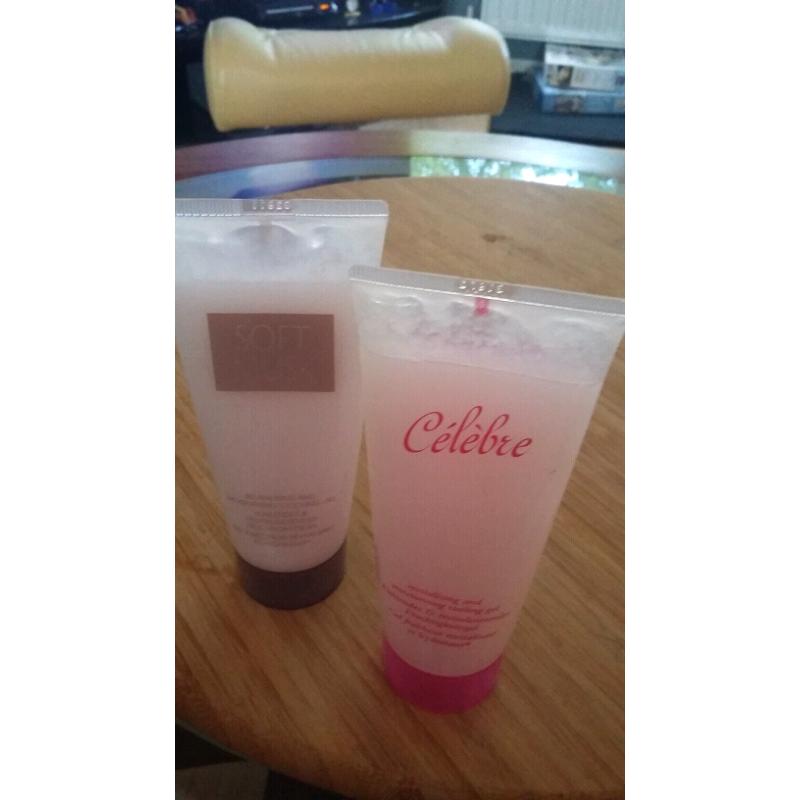 AVON SOFT MUSK & CELEBRE REVITALISING & MOISTURISE COOLING GEL