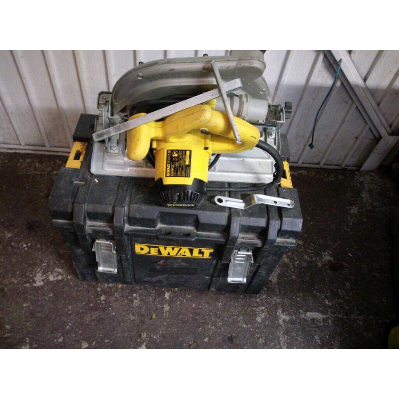 DeWALT D23700 LX 110V 235mm 9 inch Heavy Duty Circular Saw +Case V/Good condition