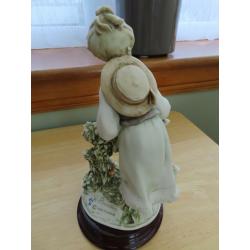 Lovely Giuseppe Armani Florence figurine called Watering with Certificate