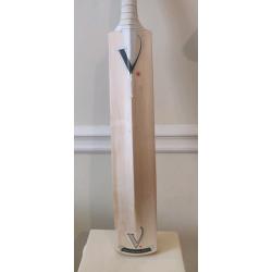 Vulcan Pro cricket Bat