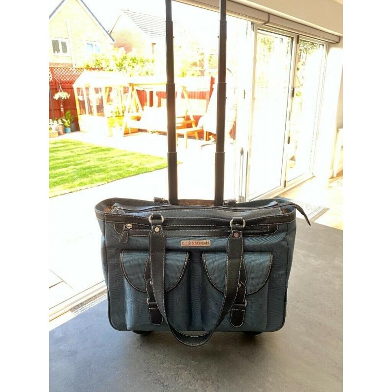 Clark & Mayfield Marquam Rolling Laptop Bag / Laptop Case / Tote in Blue