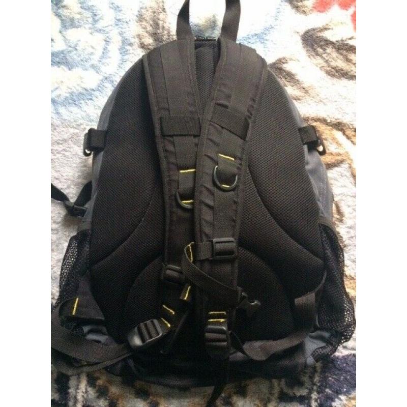 BLACKS "Velocity" backpack
