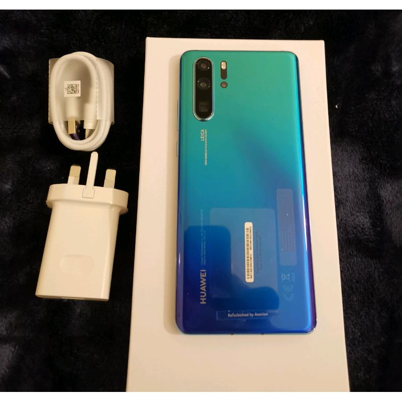 Huawei P30 pro 128GB with wireless charging pad.