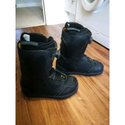 Ladies snowboard boots 24.5 (approx UK 5) SOLD