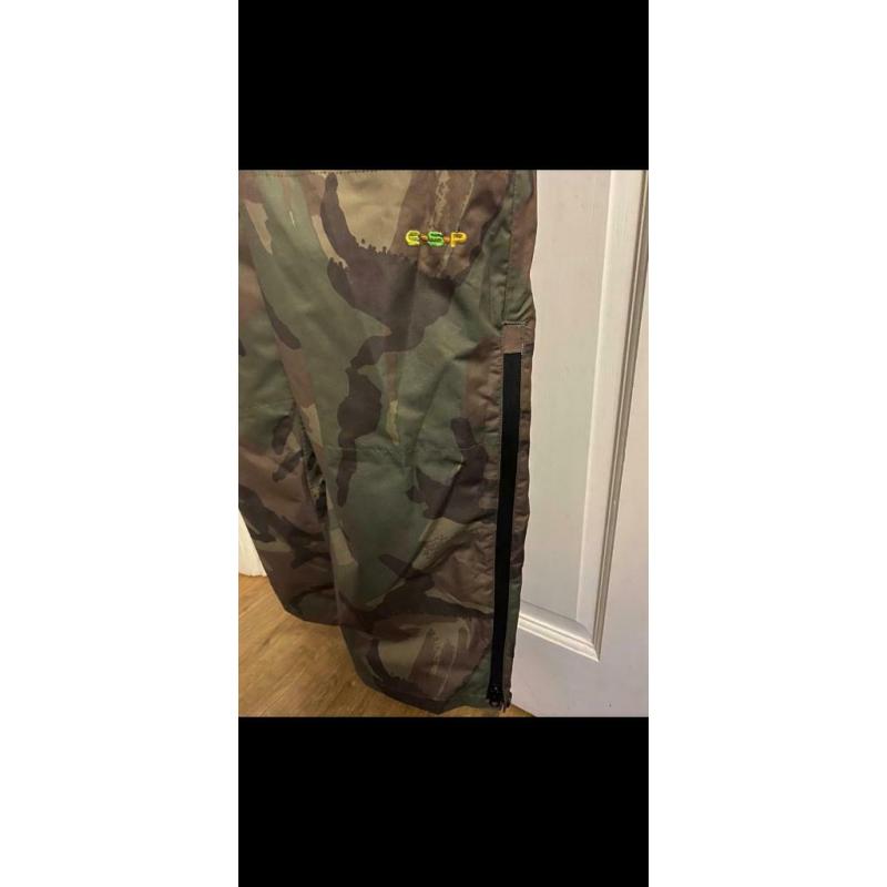 ESP Stash Camo Salopettes - Fishing