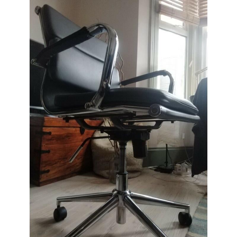 Staples Bernice Task Chair, With Arms, Bonded Leather, Grey