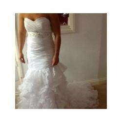 White organza wedding dress (size 8)