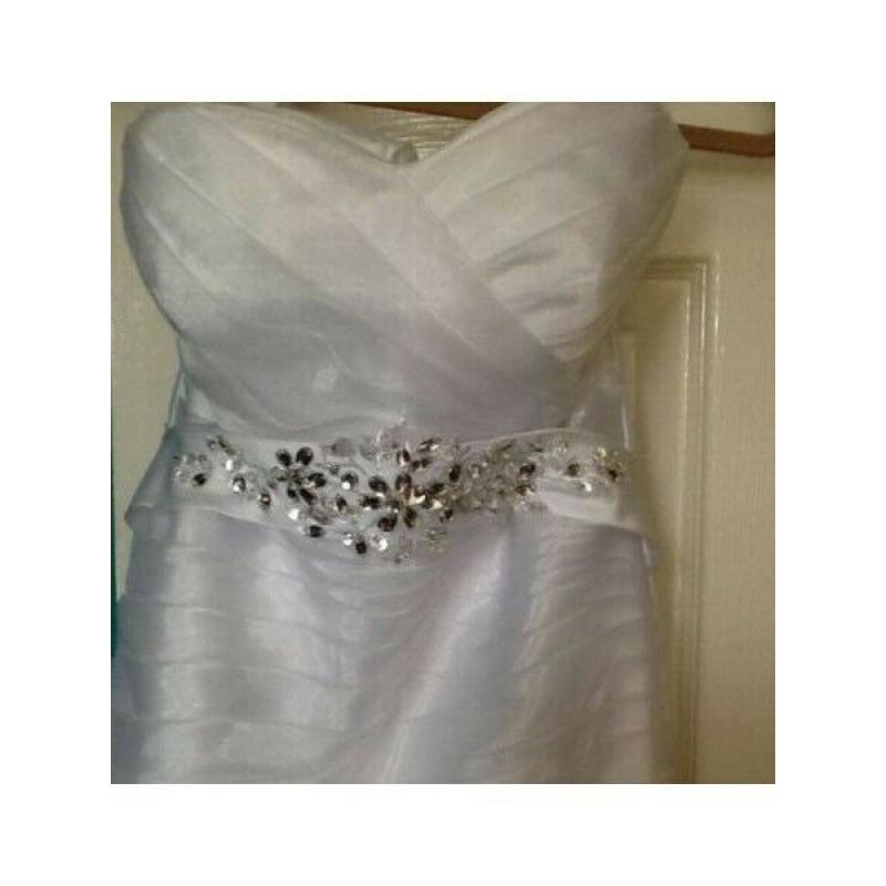 White organza wedding dress (size 8)