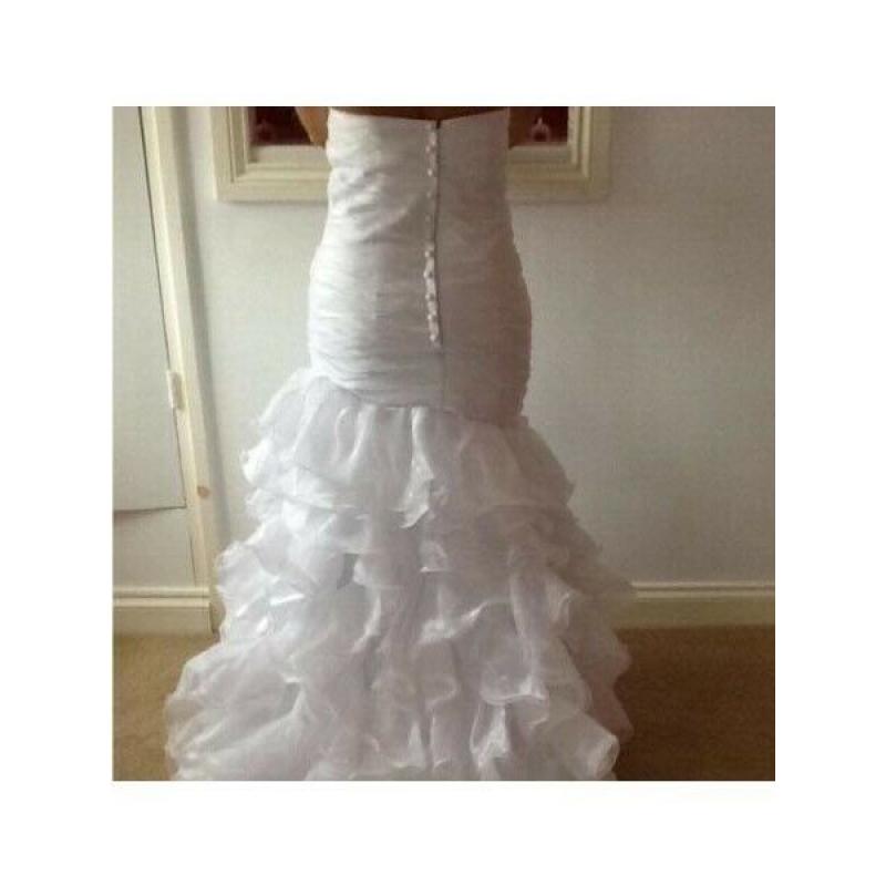 White organza wedding dress (size 8)