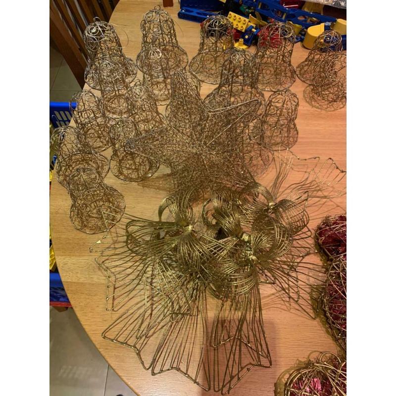 20 large gold wire Christmas Tree decorations