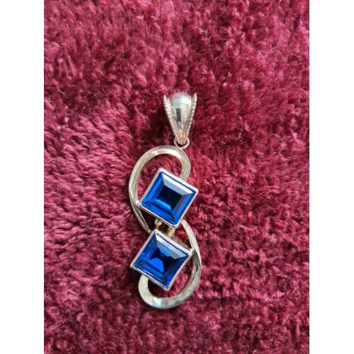 Sterling silver and sapphire pendant