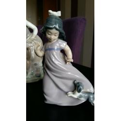 11 Lladro Figurines for Sale ?30