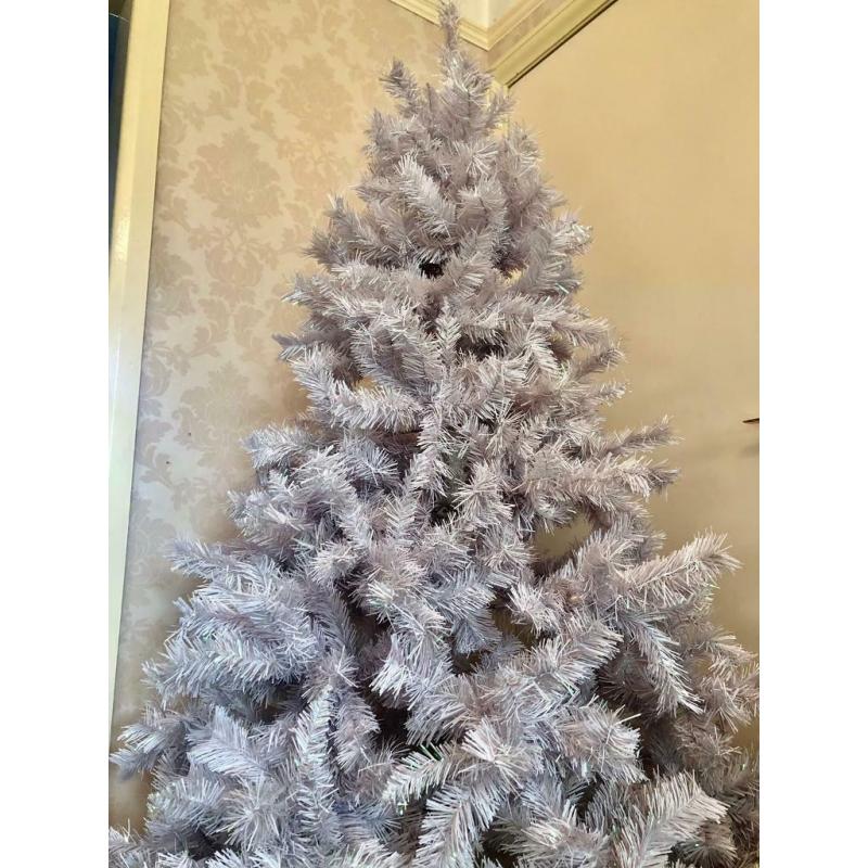 A stunning Grey 6ft Christmas Tree, has a slight sparkle. Easy to assemble. Like new.