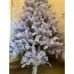 A stunning Grey 6ft Christmas Tree, has a slight sparkle. Easy to assemble. Like new.