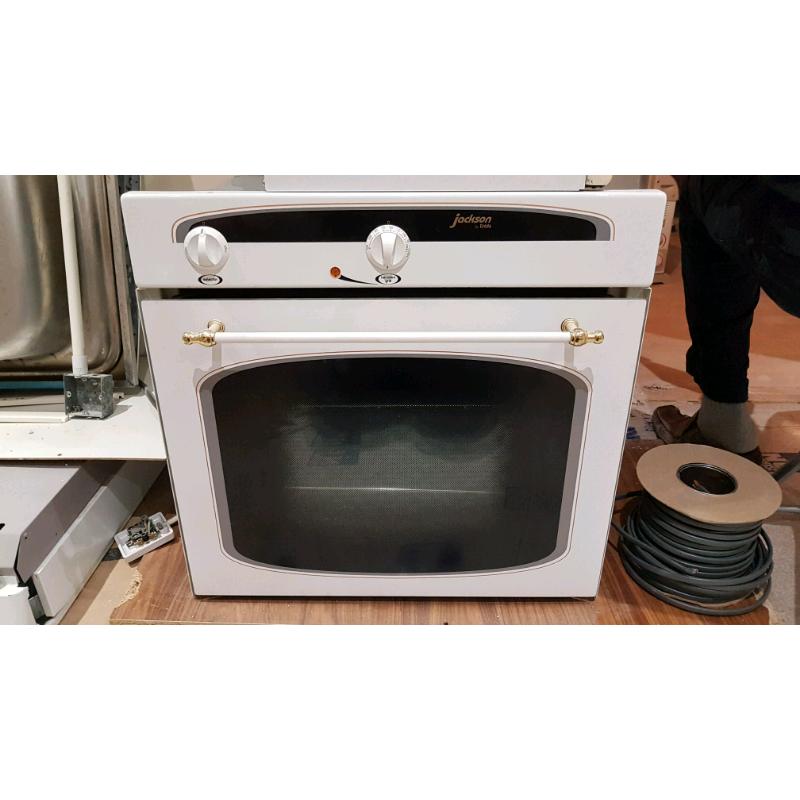 Free cooker JACKSON AO11EW single oven