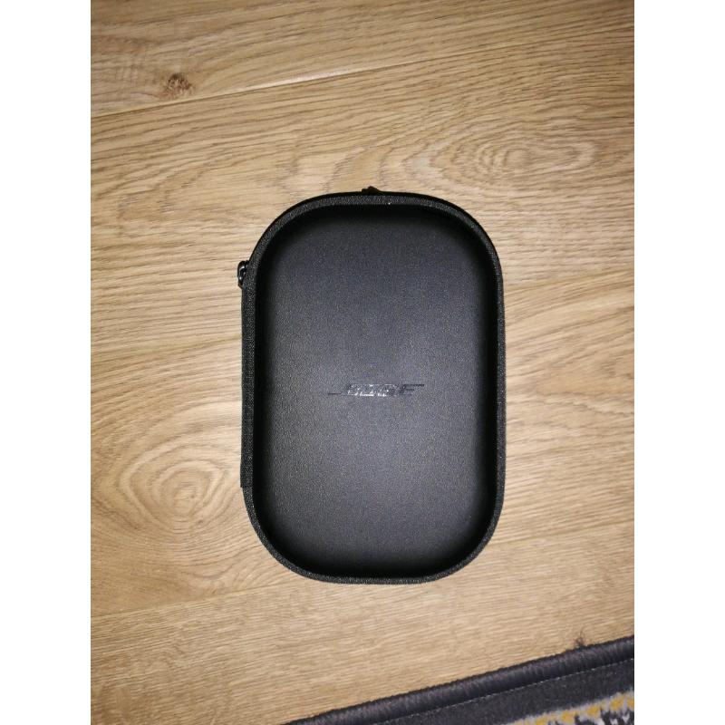 Bose Quietcomfort 35 II headphones
