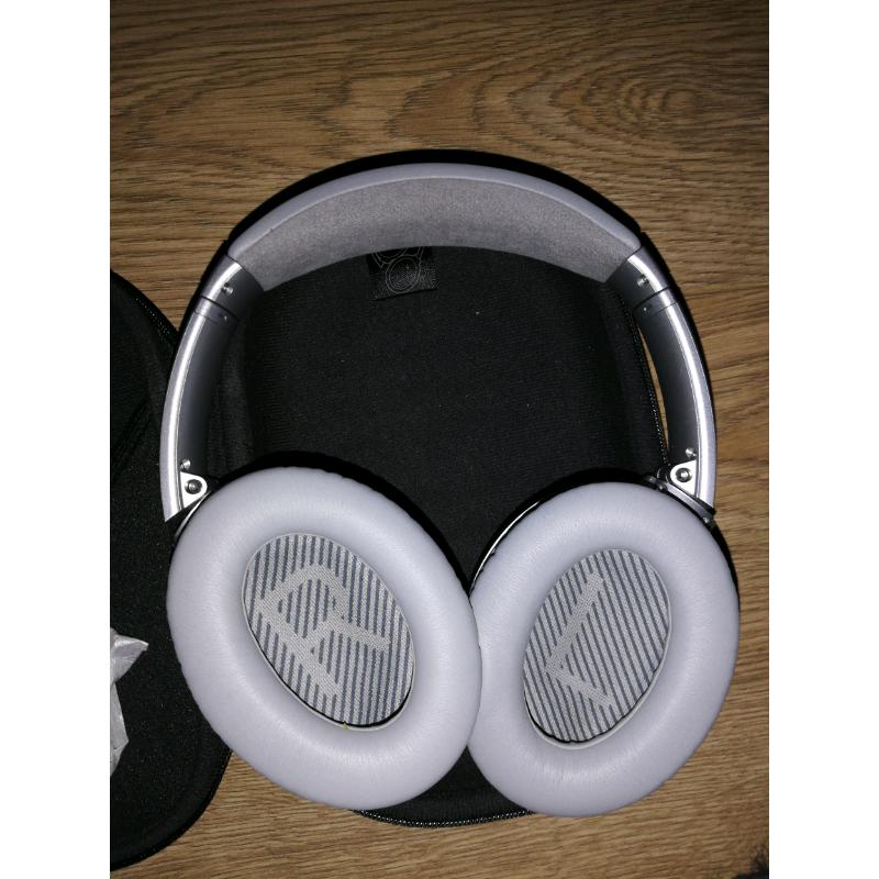 Bose Quietcomfort 35 II headphones