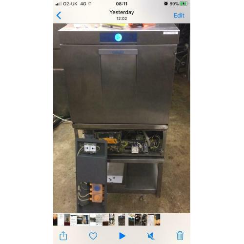 Commercial dishwasher