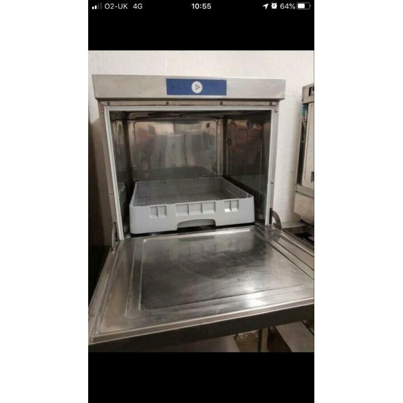 Commercial dishwasher