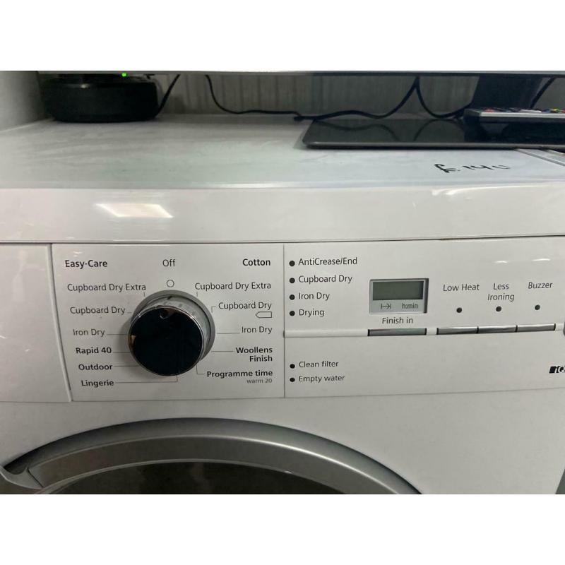 Siemens IQ300 8kg Condenser Tumble Dryer