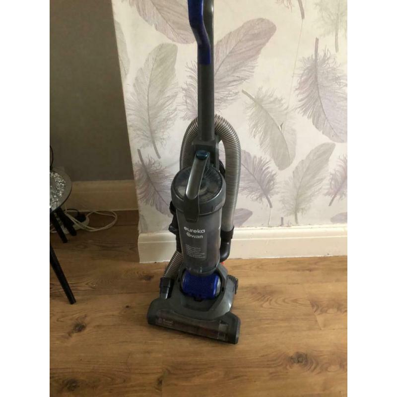 Swan roller ball hoover