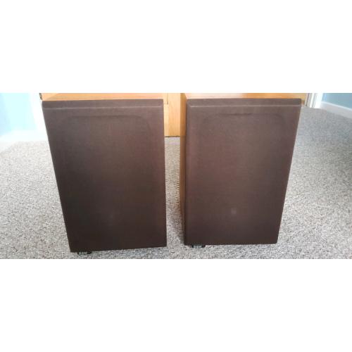 B&W DM12 Bookshelf speakers