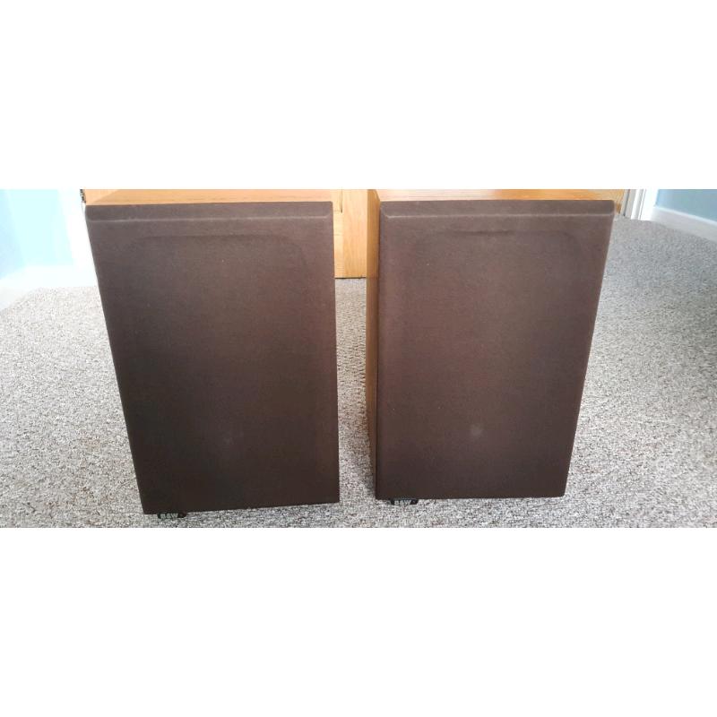 B&W DM12 Bookshelf speakers
