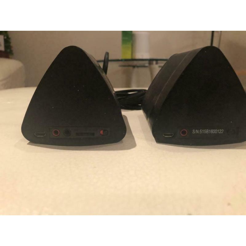 Portable Wireless Bluetooth Stereo Speakers - August MS515 - Two Unit Stereo Set