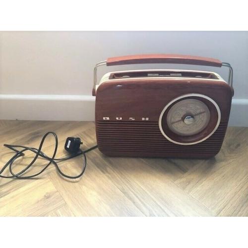 Bush TR82 Retro Style Radio Fm/Mw/Lw Band with Wood Effect - Excellent Condition