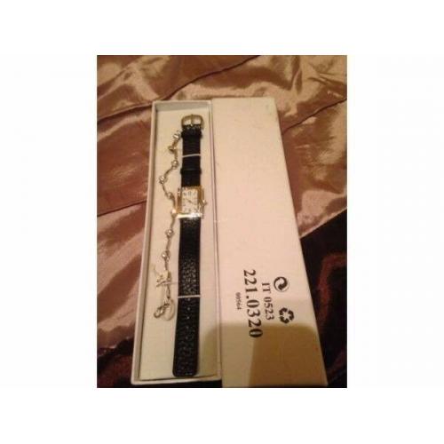 Watch and bracelet set ?15.00
