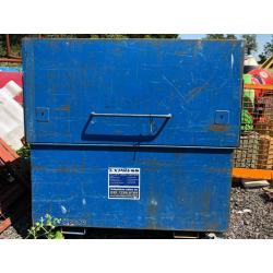 Tool vault 4ft x 4ft x2ft with integral locks