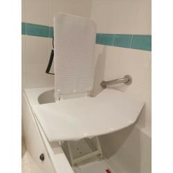 Bath Chair/Lift. Just Reduced by ?50.00!