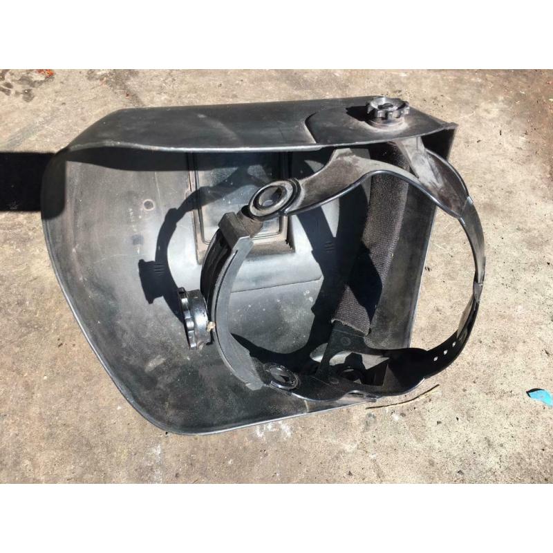 welder?s mask