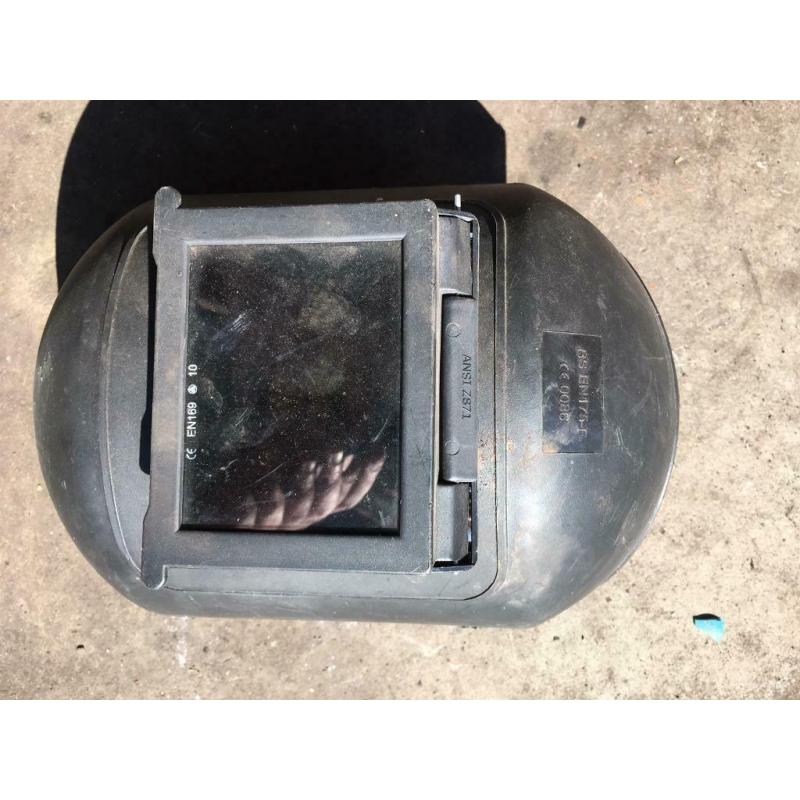 welder?s mask
