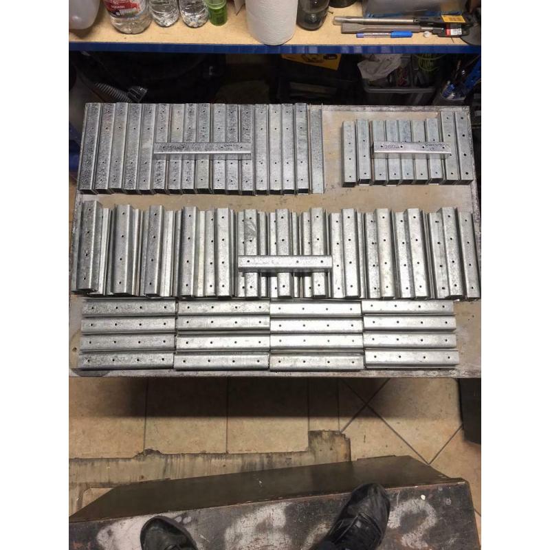 UNISTRUT INTERNAL CHANNEL COUPLERS