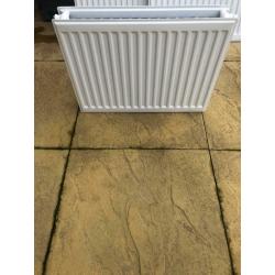 450h x 650w White double radiator