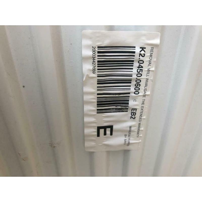 450h x 650w White double radiator