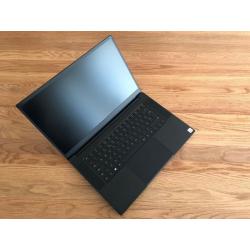 Razer Blade 15 Base 2020: RTX 2060 Max-Q FHD-144Hz i7-10750H 16GB RAM 512GB SSD