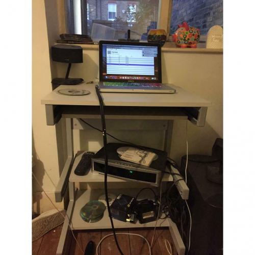 Computer table