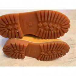 Kids / junior Timberland boots size 2