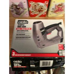 Staple gun