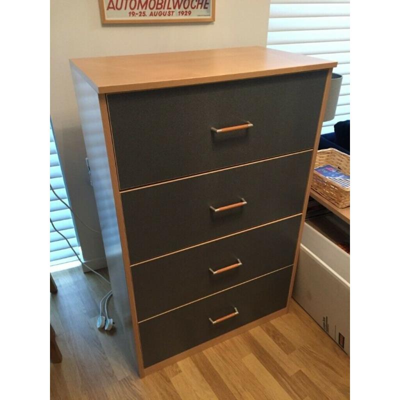 Chest of drawers with 4 extra deep drawers