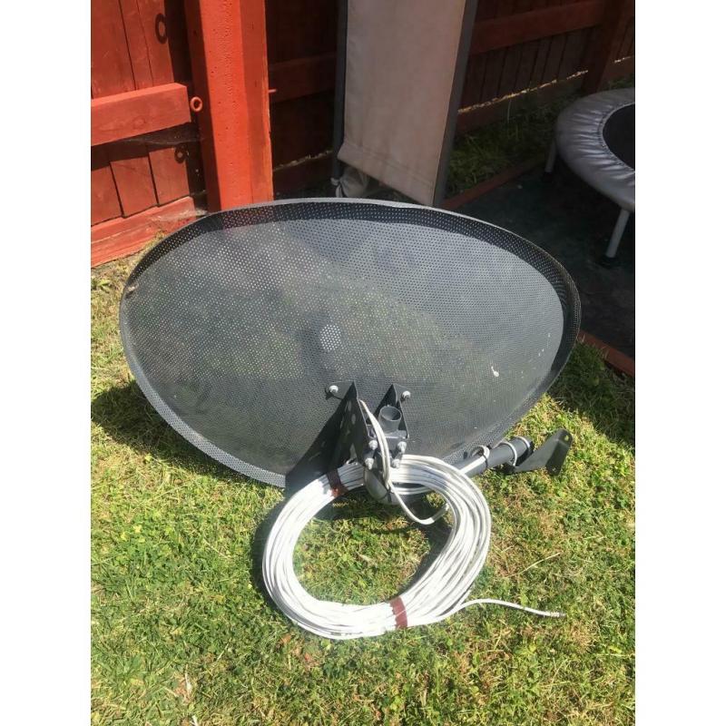 Satellitr dish used size 75cm wide Sky