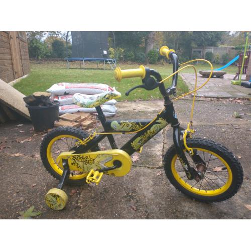 Bike with stabilisers