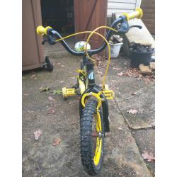 Bike with stabilisers