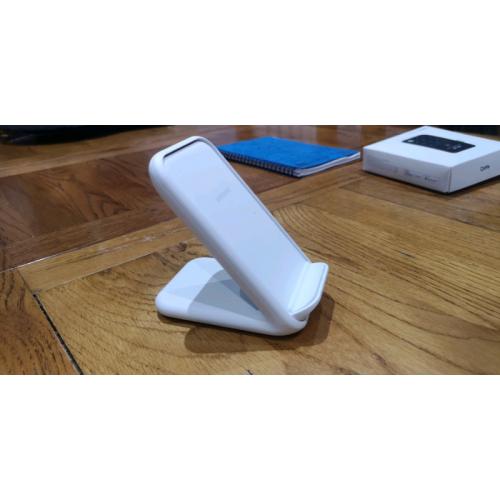Official Samsung Wireless Charger EP-N5200