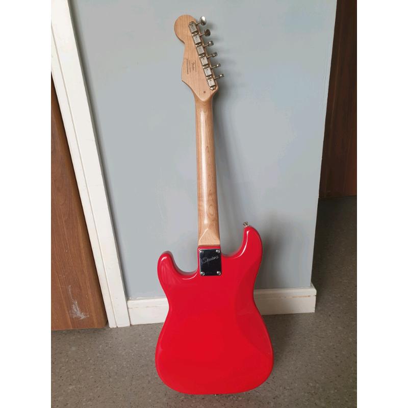 Guitar squier mini stratocaster travel guitar, kids guitar 3/4.